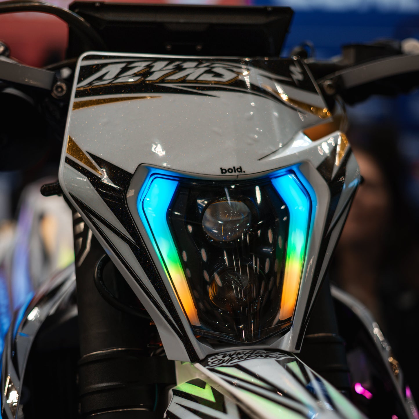 RAPTOR EYE 2 BEAMS KTM — Phare LED RGB | Draconic Lights